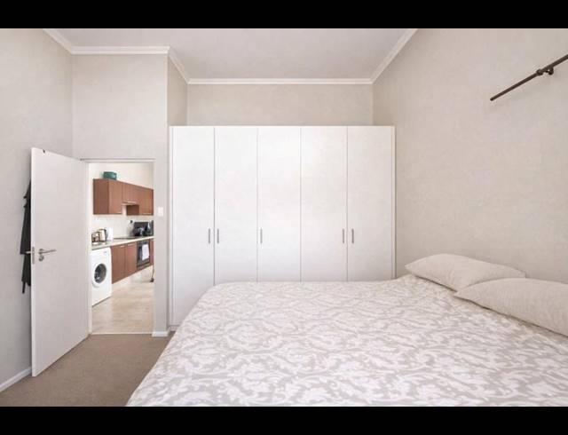 2 BEDROOM APARTMENT FOR SALE IN UMHLANGA RIDGE